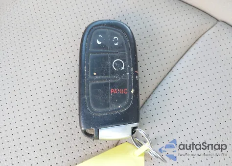 2015 Ram 1500 Laramie z USA, uszkodzony, nr VIN 1C6RR7NT7FS776199